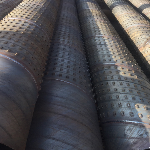 衡水孔式滤水管的材质选择